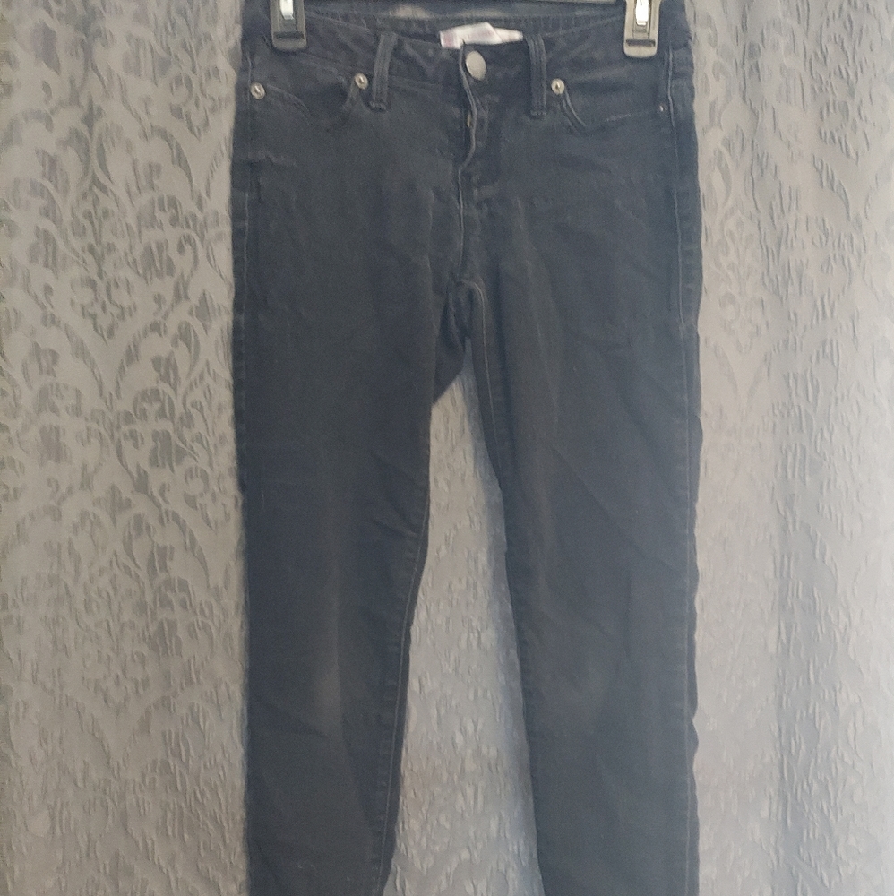 Juniors size 3 jeans.